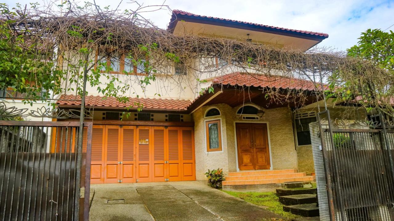 Dago Asri House